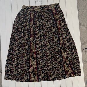 Sag Harbor Midi Skirt Black Red Paisley Size M